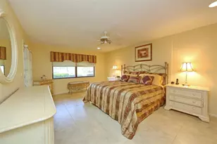 5728 Doral Dr, Sarasota, FL 34243 - Photo 15