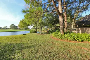 5728 Doral Dr, Sarasota, FL 34243 - Photo 27