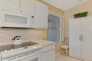 9300 Clubside Cir, Sarasota, FL 34238 - Photo 25