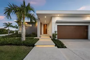 656 S Owl Dr, Sarasota, FL 34236 - Photo 1