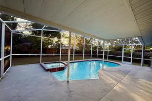 3980 Berkshire Dr, Sarasota, FL 34241 - Photo 9