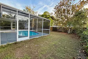 3980 Berkshire Dr, Sarasota, FL 34241 - Photo 7