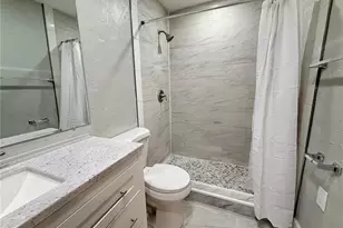 3980 Berkshire Dr, Sarasota, FL 34241 - Photo 33