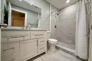 3980 Berkshire Dr, Sarasota, FL 34241 - Photo 31