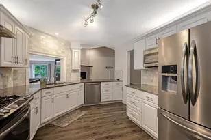 3820 Wilkinson Rd, Sarasota, FL 34233 - Photo 5