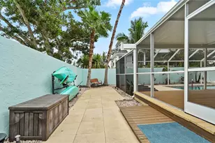 160 Harrison Dr, Sarasota, FL 34236 - Photo 29