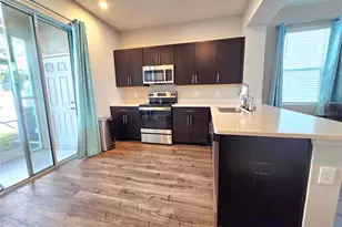 6334 Fairmont Ln, Palmetto, FL 34221 - Photo 9