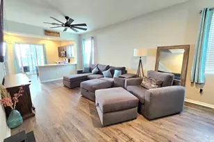 6334 Fairmont Ln, Palmetto, FL 34221 - Photo 3