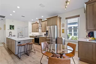 8419 Whispering Woods Ct, Lakewood Ranch, FL 34202 - Photo 13