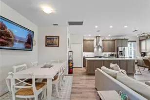 8419 Whispering Woods Ct, Lakewood Ranch, FL 34202 - Photo 5