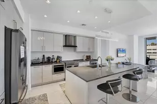 111 S Pineapple Ave, Sarasota, FL 34236 - Photo 5