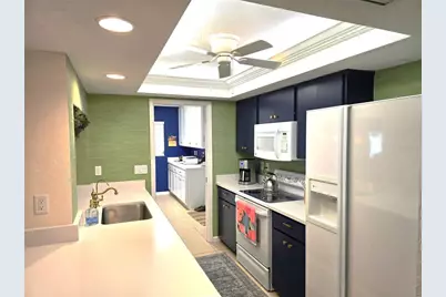 3721 Collins Street #812, Sarasota, FL 34232 - Photo 11