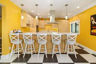 560 Harbor Cove Cir, Longboat Key, FL 34228 - Photo 19