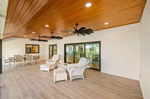 560 Harbor Cove Cir, Longboat Key, FL 34228 - Photo 43
