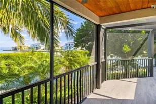 560 Harbor Cove Cir, Longboat Key, FL 34228 - Photo 55