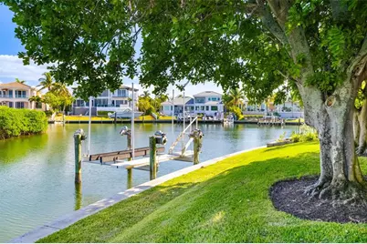560 Harbor Cove Circle, Longboat Key, FL 34228 - Photo 5