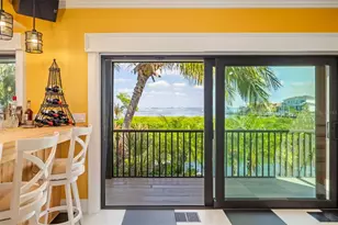 560 Harbor Cove Cir, Longboat Key, FL 34228 - Photo 15