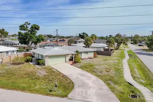 1797 Pomelo Dr, Venice, FL 34293 - Photo 1
