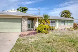 1797 Pomelo Dr, Venice, FL 34293 - Photo 5
