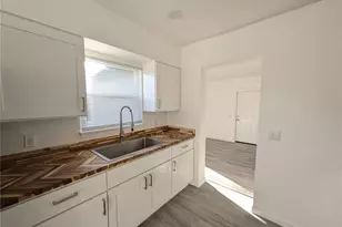 5532 42nd St E, Bradenton, FL 34203 - Photo 5