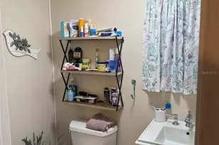 1020 36th St W, Bradenton, FL 34205 - Photo 11