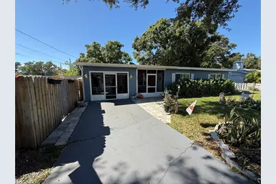 1020 36th Street W, Bradenton, FL 34205 - Photo 3