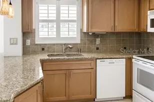 1250 N Portofino Dr, Sarasota, FL 34242 - Photo 9