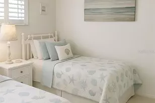 1250 N Portofino Dr, Sarasota, FL 34242 - Photo 11