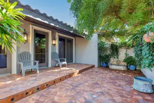 41 S Adams Dr, Sarasota, FL 34236 - Photo 5