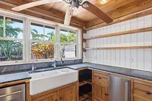 41 S Adams Dr, Sarasota, FL 34236 - Photo 13