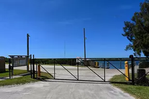 416 41st St W, Palmetto, FL 34221 - Photo 47