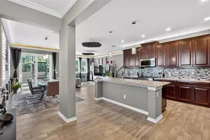 4999 Oarsman Ct, Sarasota, FL 34243 - Photo 7