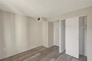 3531 Lake Bayshore Dr, Bradenton, FL 34205 - Photo 23