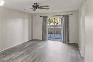 3531 Lake Bayshore Dr, Bradenton, FL 34205 - Photo 9