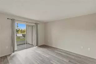 3531 Lake Bayshore Dr, Bradenton, FL 34205 - Photo 15