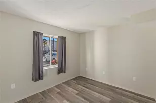 3531 Lake Bayshore Dr, Bradenton, FL 34205 - Photo 25