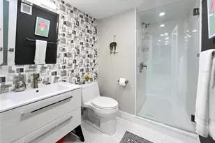 101 S Gulfstream Ave, Sarasota, FL 34236 - Photo 17