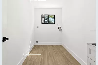 3651 Country Place Boulevard, Sarasota, FL 34233 - Photo 23