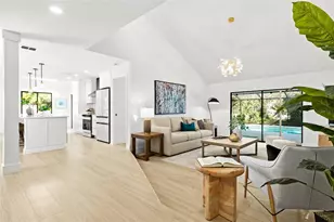 3651 Country Pl Blvd, Sarasota, FL 34233 - Photo 9