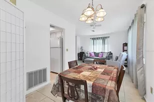 1815 Roxane Way, Sarasota, FL 34235 - Photo 11