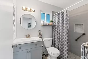 1815 Roxane Way, Sarasota, FL 34235 - Photo 19