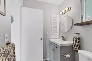 1815 Roxane Way, Sarasota, FL 34235 - Photo 21