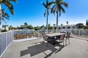 761 Tarawitt Dr, Longboat Key, FL 34228 - Photo 27