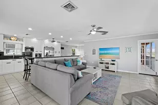 761 Tarawitt Dr, Longboat Key, FL 34228 - Photo 19