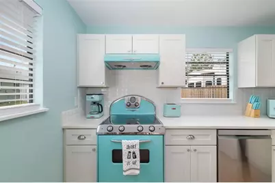 3200 Tobero Lane, Sarasota, FL 34235 - Photo 19