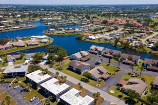 1770 Lake Pl, Venice, FL 34293 - Photo 37