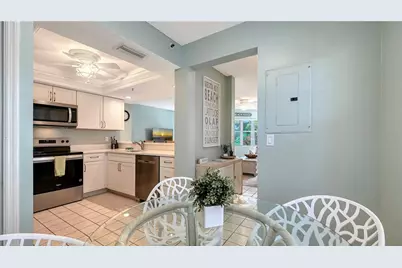 1328 Siesta Bayside Drive #1328C, Sarasota, FL 34242 - Photo 15