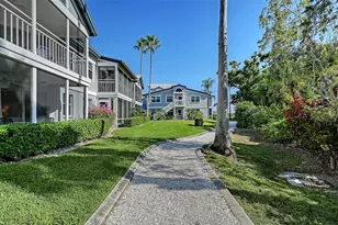 1328 Siesta Bayside Dr, Sarasota, FL 34242 - Photo 25
