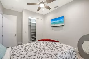 2254 Hawthorne St, Sarasota, FL 34239 - Photo 37