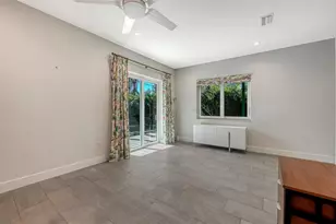2254 Hawthorne St, Sarasota, FL 34239 - Photo 29